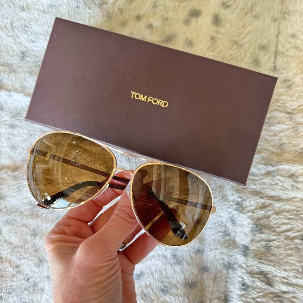 Tom Ford Clark Shiny Rose Gold Perfect condition Unisex Sunglasses w/ Box Shown